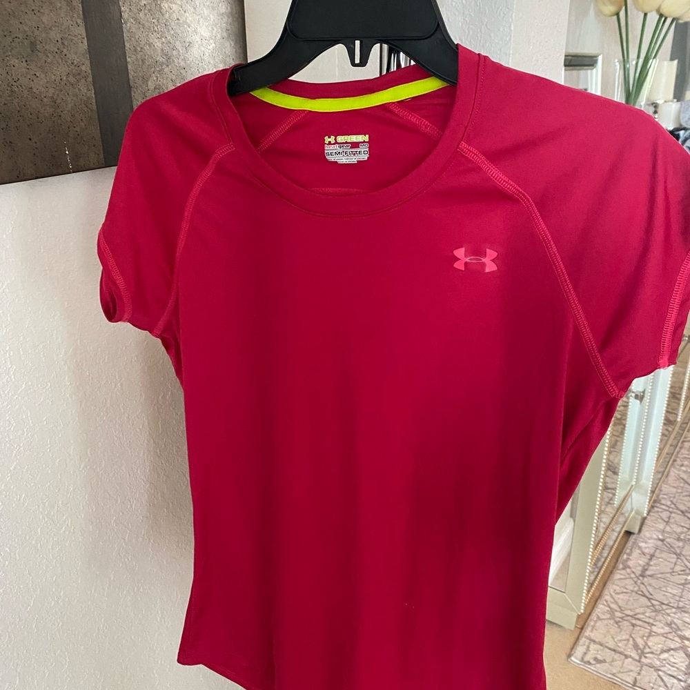 Under Armour Women’s Short-Sleeve Performance Tee